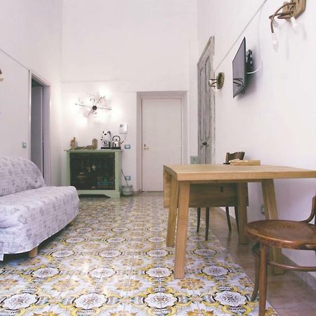 Casa Antonia Apartment Наполи Екстериор снимка