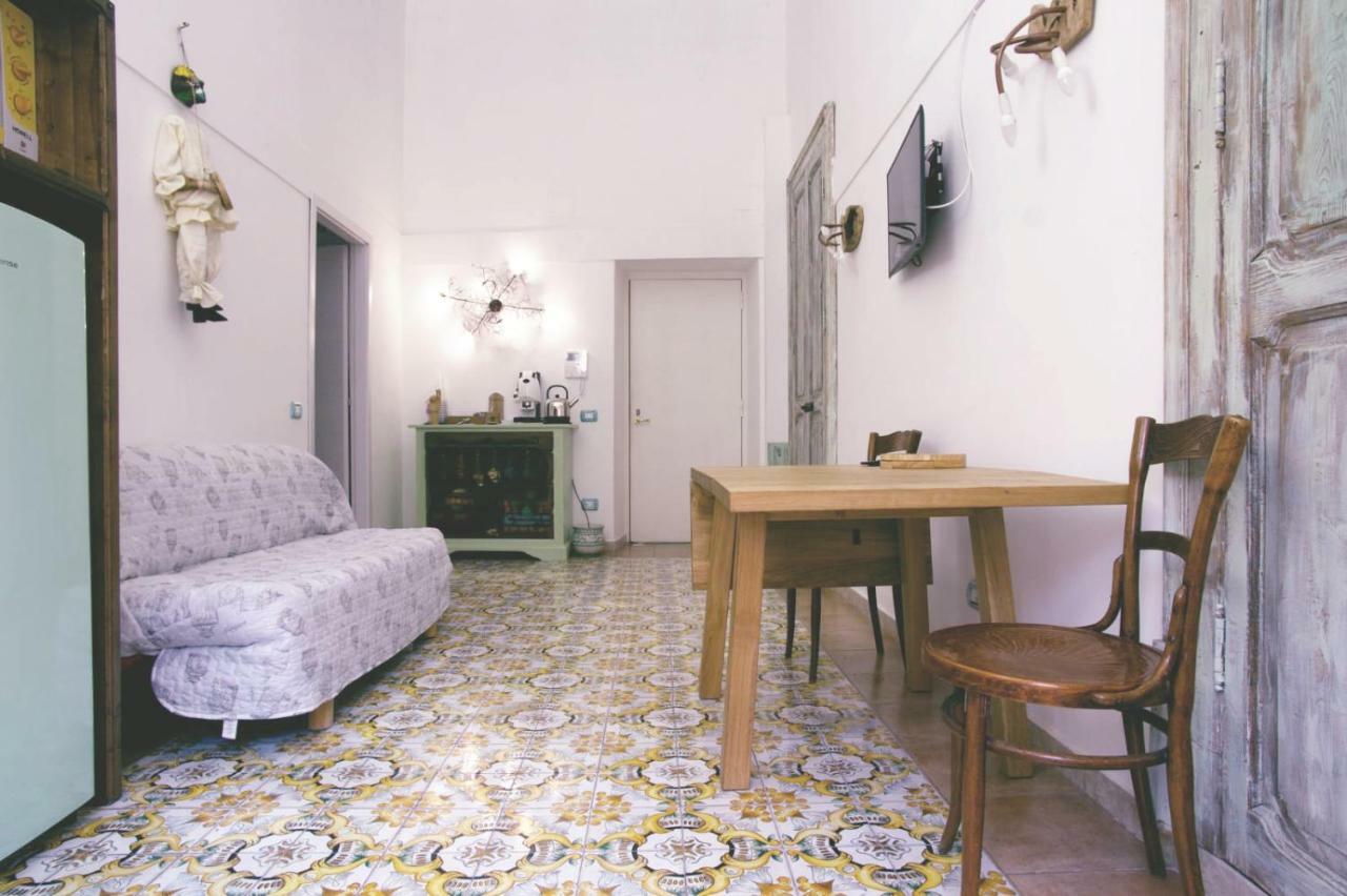 Casa Antonia Apartment Наполи Екстериор снимка